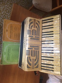 Prodám akordeon/tahací harmoniku Hohner, Verdi III B - 2