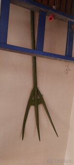 Vidle kovové,dřevěné,cepy - 2