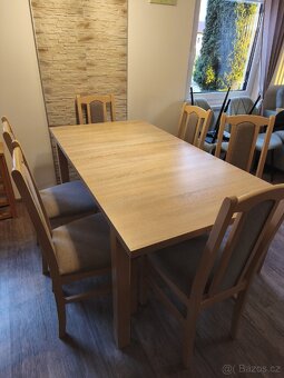 Jídelní stůl rozkládací a 6 židli - 2