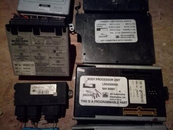 Jaguar XJ40 a X300 řídící jednotky - 2