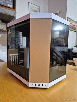 Skříň Hyte Y70 černo-bílá - 2