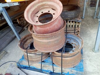 Disky na traktorový přívěs - 2