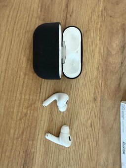 Apple AirPods Pro 2 - 2