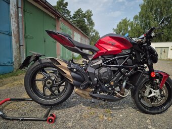 MV Agusta Brutale 800 RR - 2