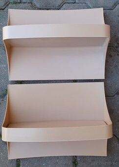 poličky - 2