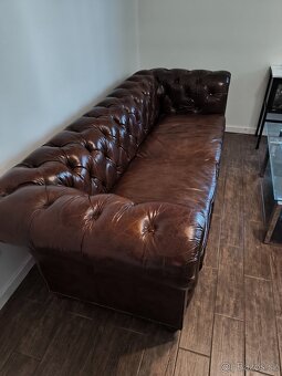Kožený gauč chesterfield - 2