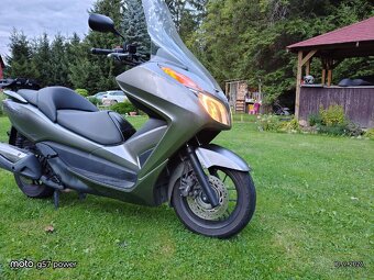 Honda Forza 300 - 2