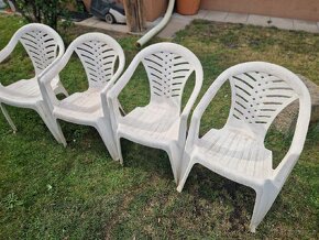 4ks stohovací plastové zahradní židle / křesílka - 2