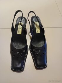Dámské sandály na podpatku, s plnou špičkou, vel. 37 - 2