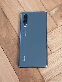 Huawei p30 6/128GB dual sim šedá + černý  kryt použitý - 2