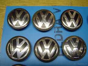 4X Pokličky na středy kol VW 3B7601171-3 sady - 2