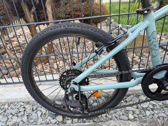 Dětské trekové kolo 20" 900 6–9 let - 2