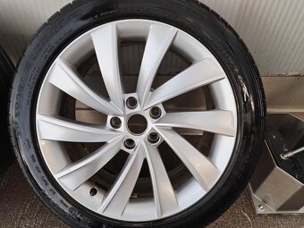 Škoda PEGASUS 8x18 5x112 ET44 - Stříbrná metalíza - 2