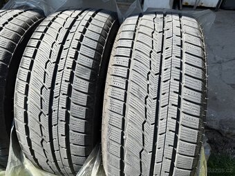 Zimni pneu 235/55R18 - 2