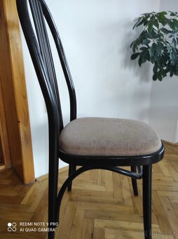 Jídelní Stůl+ 4 židle - 2