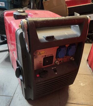 Honda EU30i, invertorová elektrocentrála - 2