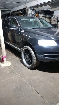 VW Touareg 2.5 tdi 128kw - 2