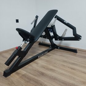 Posilovací stroj na rozpažování Incline pec fly - 2