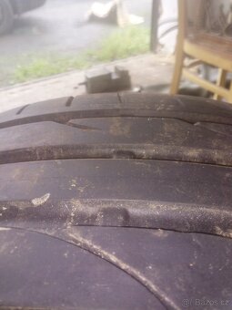 Prodám letní pneu Bridgestone 225/40r18 92y - 2