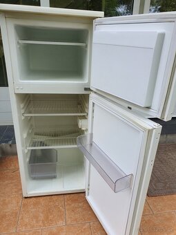 doprava, úsporná střední lednice+mrazák Whirlpool - 2