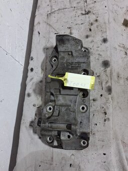 Držák generátoru BMW X5 850686305 - 2