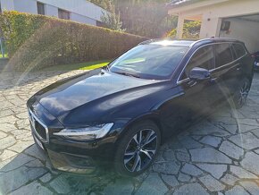 V60 B4 Mild Hybrid Diesel, 145kW, kůže, tažné zařízení, 2021 - 2