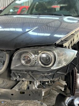BMW E87 xenon světla - 2