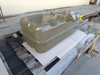 nádrž palivová 120l. Praga PV3S - 2