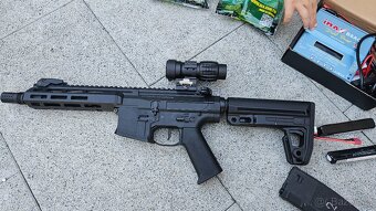 Airsoft zbran a vybaveni - 2