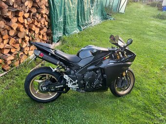 Yamaha r1 Big bang - 2