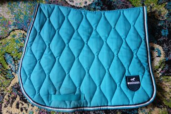 Úklid sedlovny - věci na koně - 2