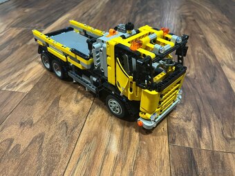 Lego Technic 8292 Nákladní vůz s plošinou - 2