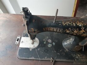 Šicí stroj - 2