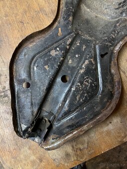 Plech sedla kytara Jawa/čz - 2