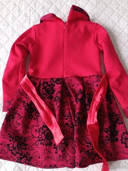 Slušivé, nejen "vánoční" šaty, vel.110 - 2