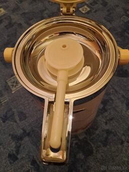 Termoska s pumpičkou - 2