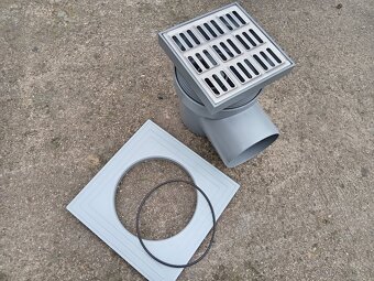 Podlahové topení , trubky . - 2