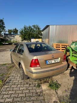 VW BORA 1.9 TDI 85kw - 2