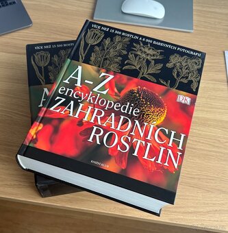 A-Z Encyklopedie zahrdních rostlin - Christopher Brickell - 2