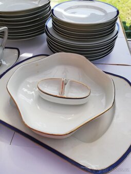 Porcelánové talíře/nádobí - 2