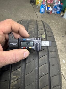 4x 215/65r16 102 H Michelin letní dot 2020 4,5 mm - 2