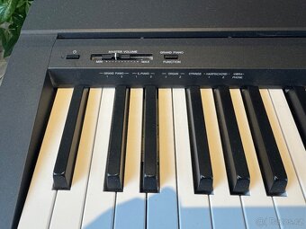 Yamaha P-45B Digitální stage piano Black - 2