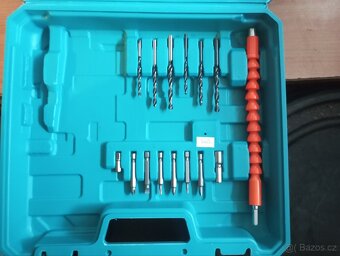 Dostal dva kufriky - 2