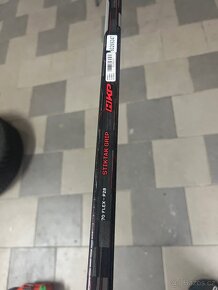 Hokejka CCM Jetspeed FT5 senior P28 LEVÁ 70 flex - 2
