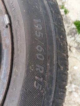 Prodám 4x letní pneu - 2