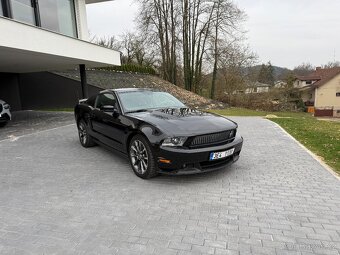 Ford Mustang GT/CS 5.0 MANUAL - 2