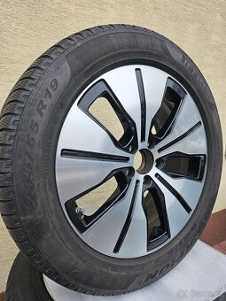 Originál ALU kola MERCEDES GLC 19" s PNEU PIRELLI - 2