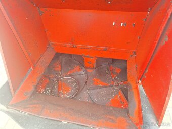 Řezačka na slamu - 2