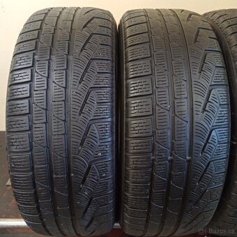 Pirelli Winter Sottozero 2 235/55 R18 104H 5 - 6mm - 2