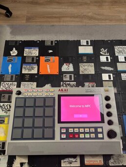 MPC Live II RETRO - 2